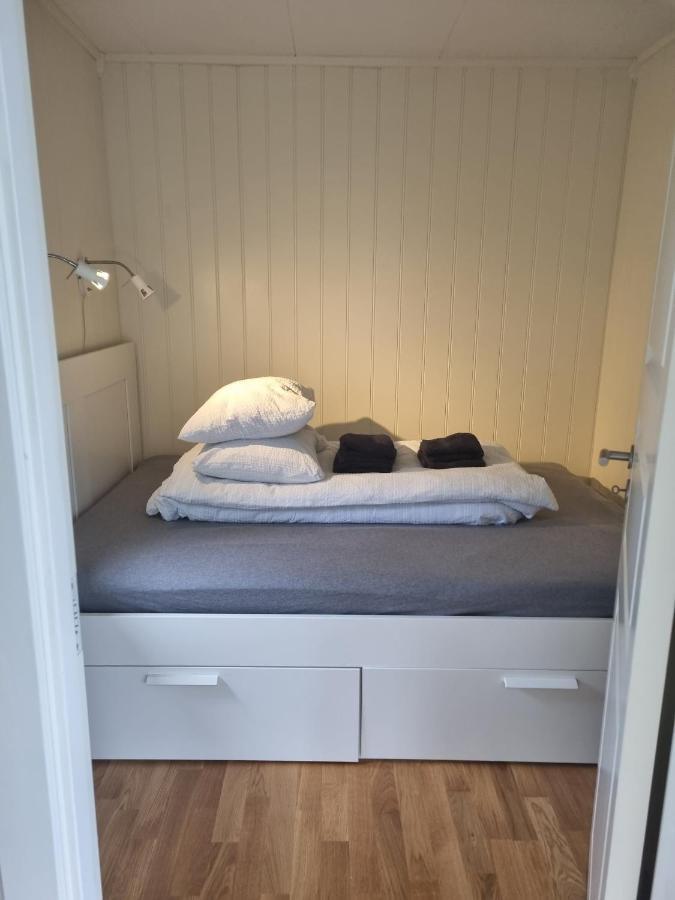 Feriehus Ved Sjoen Tomra Экстерьер фото